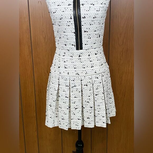 Alice + Olivia Ellis Tweed Pleated Minidress size 6 - Picture 7 of 12